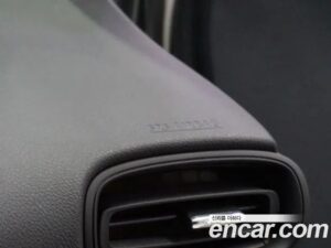 Toyota Prius 1.8 E 2021 года из Южной Кореи
