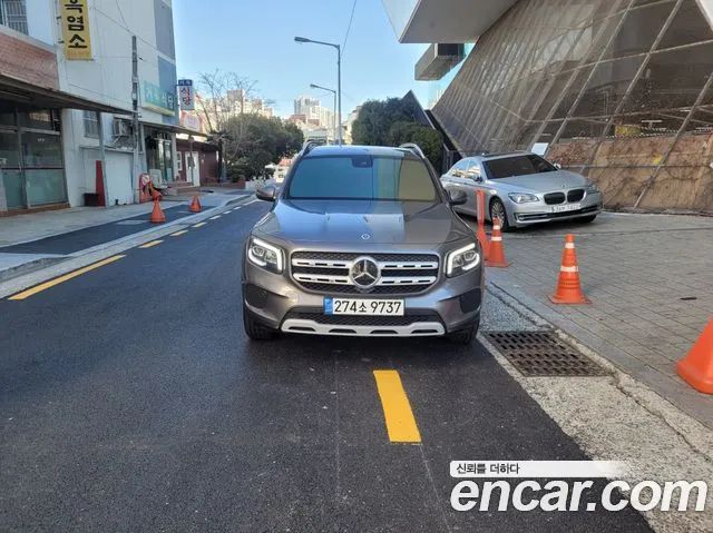 Mercedes-Benz GLB-Class GLB200 d 2021 года из Кореи