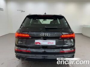 Audi Q7 55 TFSI 4WD Premium 2022 года из Южной Кореи