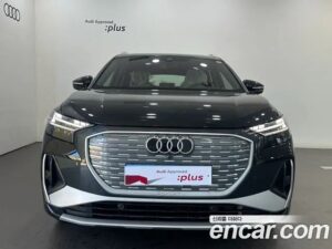 Audi Q4 e-TRON 40 Premium 2022 года из Южной Кореи