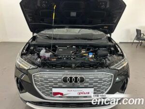 Audi Q4 e-TRON 40 Premium 2022 года из Южной Кореи
