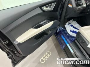 Audi Q4 e-TRON 40 Premium 2022 года из Южной Кореи