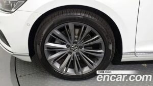 Volkswagen Passat 2.0 TDI 4motion Prestige 2021 года из Южной Кореи