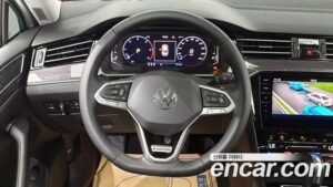 Volkswagen Passat 2.0 TDI 4motion Prestige 2021 года из Южной Кореи