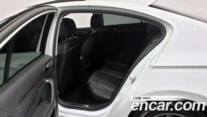 Volkswagen Passat 2.0 TDI 4motion Prestige 2021 года из Южной Кореи