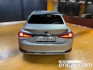 Lexus ES Executive 2022 года из Южной Кореи