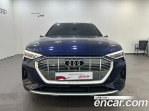 Audi e-tron 55 4WD Sportback 2022 года из Южной Кореи