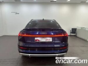 Audi e-tron 55 4WD Sportback 2022 года из Южной Кореи