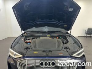 Audi e-tron 55 4WD Sportback 2022 года из Южной Кореи