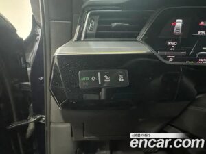 Audi e-tron 55 4WD Sportback 2022 года из Южной Кореи