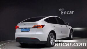 Tesla Model Y LONG RANGE 2021 года из Южной Кореи