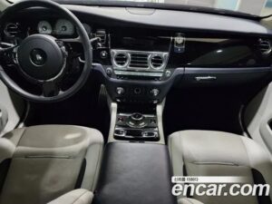 Rolls-Royce Wraith 6.6 2019 года из Южной Кореи