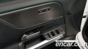 Mercedes-Benz EQB EQB300 4MATIC AMG LINE 2022 года из Южной Кореи