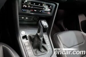 Volkswagen Tiguan 2.0 TSI Prestige 2022 года из Южной Кореи