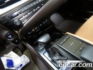 Lexus ES Executive 2020 года из Южной Кореи