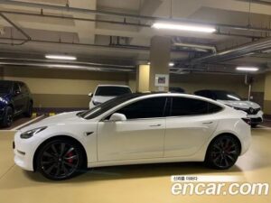 Tesla Model 3 Performance 2020 года из Южной Кореи