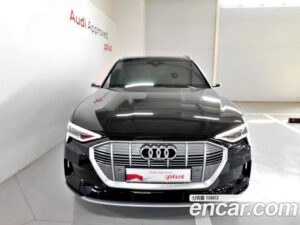 Audi e-tron 55 4WD 2022 года из Южной Кореи