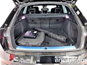 Audi e-tron 55 4WD 2022 года из Южной Кореи