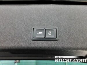 Audi e-tron 55 4WD 2022 года из Южной Кореи