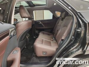 Lexus RX Executive 2021 года из Южной Кореи