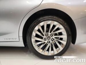 Lexus ES Executive 2022 года из Южной Кореи