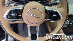 Jaguar F-PACE D200 SE 2021 года из Южной Кореи