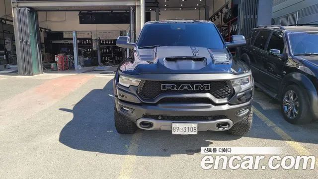 Dodge Ram Pick Up 6.2 2021 года из Кореи