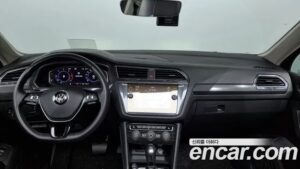Volkswagen Tiguan 2.0 TDI Prestige 2020 года из Южной Кореи