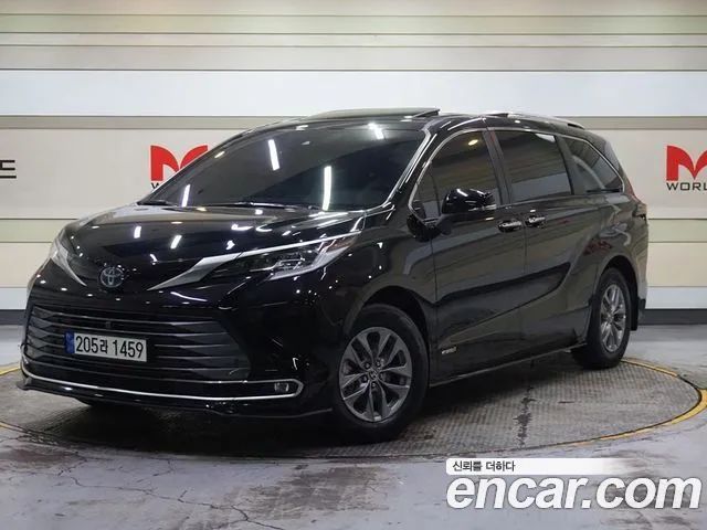 Toyota Sienna 2.5 HYBRID AWD 2021 года из Кореи