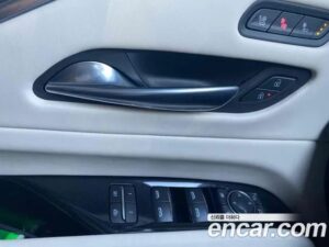 Cadillac Escalade 6.2 ESV 2022 года из Южной Кореи