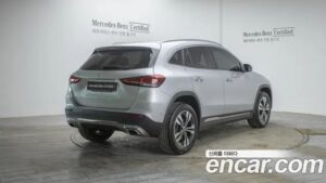 Mercedes-Benz GLA-Class GLA220 2021 года из Южной Кореи
