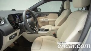 Mercedes-Benz GLA-Class GLA220 2021 года из Южной Кореи