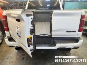 Dodge Ram Pick Up 5.7 2020 года из Южной Кореи