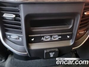 Dodge Ram Pick Up 5.7 2020 года из Южной Кореи