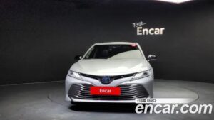 Toyota Camry 2.5 XLE HYBRID 2020 года из Южной Кореи