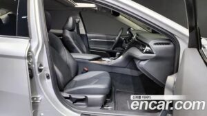 Toyota Camry 2.5 XLE HYBRID 2020 года из Южной Кореи