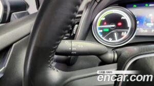 Toyota Camry 2.5 XLE HYBRID 2020 года из Южной Кореи