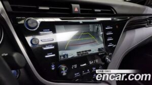 Toyota Camry 2.5 XLE HYBRID 2020 года из Южной Кореи