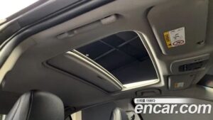 Toyota Camry 2.5 XLE HYBRID 2020 года из Южной Кореи