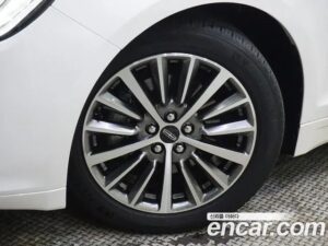 Lincoln MKZ HYBRID 2020 года из Южной Кореи