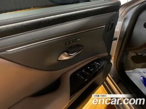 Lexus ES Luxury Plus 2022 года из Южной Кореи