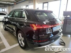 Audi e-tron 50 4WD 2022 года из Южной Кореи
