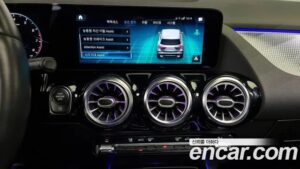 Mercedes-Benz GLA-Class GLA220 2021 года из Южной Кореи
