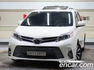 Toyota Sienna 3.5 2020 года из Южной Кореи