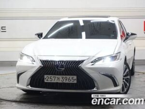 Lexus ES Luxury 2020 года из Южной Кореи