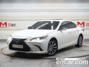 Lexus ES Luxury 2020 года из Южной Кореи