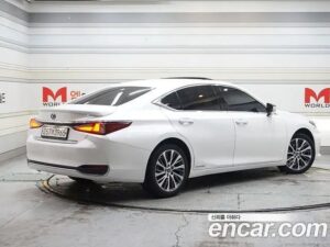 Lexus ES Luxury 2020 года из Южной Кореи