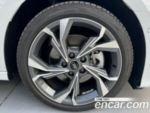 Audi A3 40 TFSI Premium 2022 года из Южной Кореи