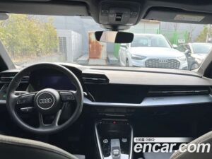 Audi A3 40 TFSI Premium 2022 года из Южной Кореи