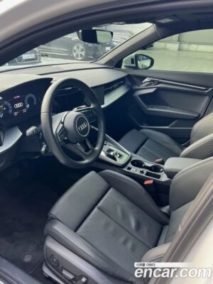 Audi A3 40 TFSI Premium 2022 года из Южной Кореи